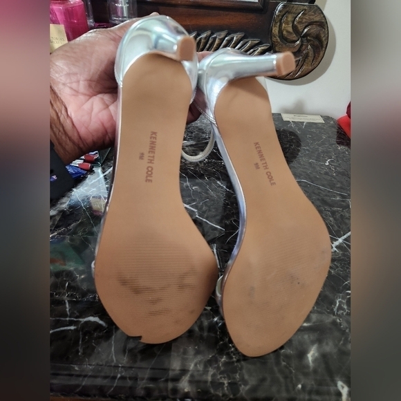 Kenneth Cole Mallory heel - Picture 3 of 7